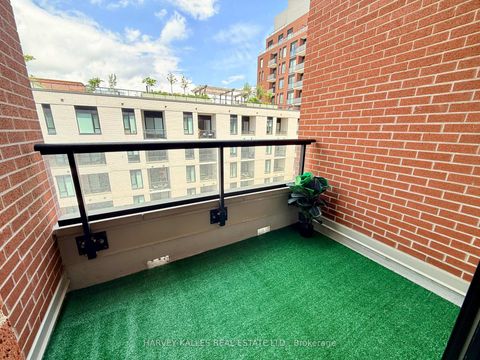 Photo 9 at 635 - 3100 Keele Street, CFB, Toronto