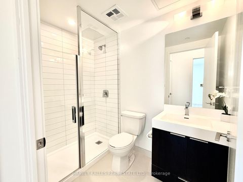 Photo 13 at 635 - 3100 Keele Street, CFB, Toronto