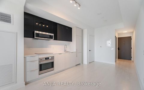 Photo 4 at 3306 - 308 Jarvis Street, Yonge Corridor, Toronto