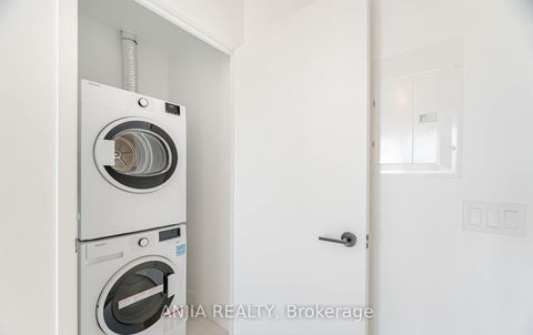 Photo 6 at 3306 - 308 Jarvis Street, Yonge Corridor, Toronto