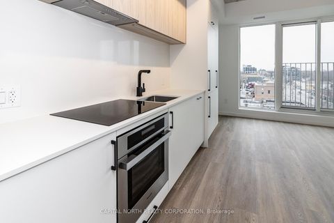 Photo 10 at 709 - 689 The Queensway, Queensway, Toronto