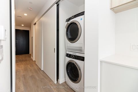 Photo 16 at 709 - 689 The Queensway, Queensway, Toronto