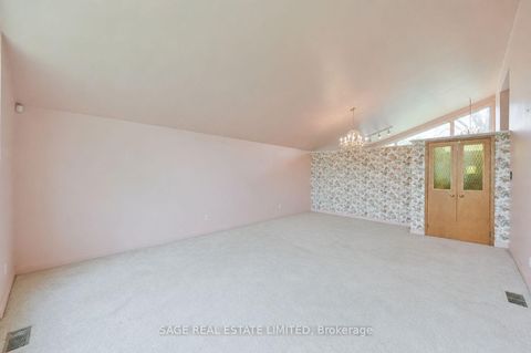 Photo 12 at 56 Grangemill Crescent, Don Mills, Toronto