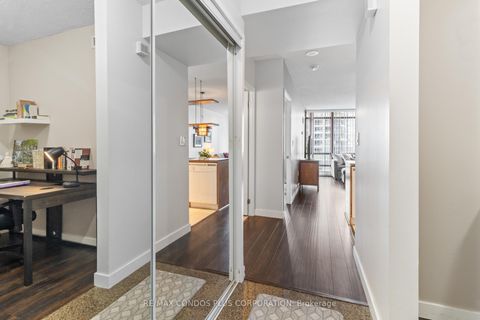 Photo 11 at 2205 - 3 Navy Wharf Court, Waterfront Communities C1, Toronto