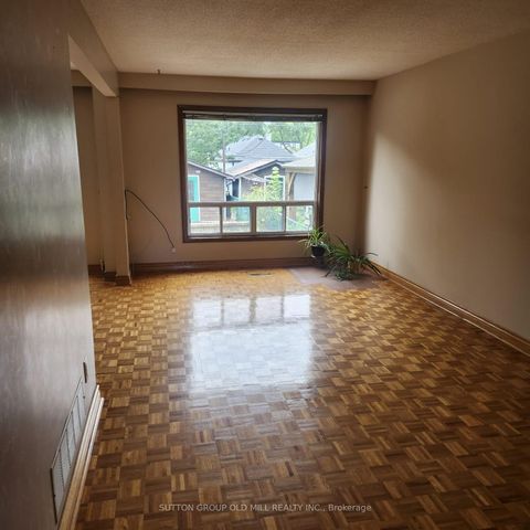Photo 5 at 194 Beta Street, Alderwood, Toronto