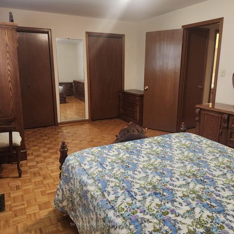 Photo 11 at 194 Beta Street, Alderwood, Toronto