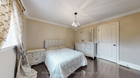 Photo 31 at 51 Babak Boulevard, East Woodbridge, Vaughan