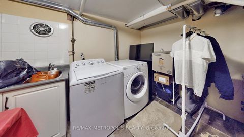 Photo 43 at 51 Babak Boulevard, East Woodbridge, Vaughan