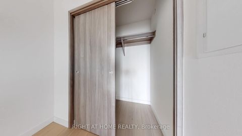 Photo 29 at 7706 - 3 Concord City Place Way, Waterfront Communities C1, Toronto