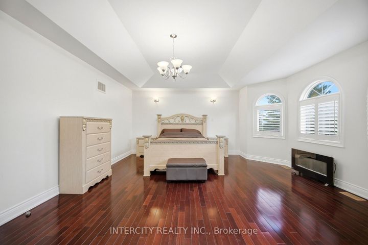 Photo 21 at 25 Lockheed Boulevard, Humber Heights, Toronto