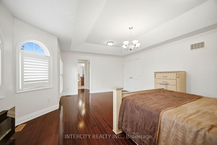 Photo 22 at 25 Lockheed Boulevard, Humber Heights, Toronto