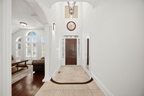 Photo 2 at 25 Lockheed Boulevard, Humber Heights, Toronto