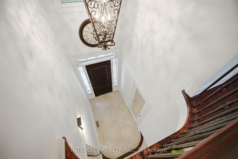Photo 19 at 25 Lockheed Boulevard, Humber Heights, Toronto