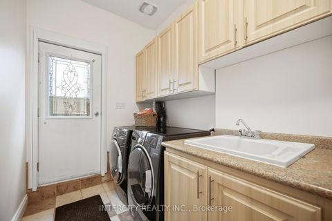 Photo 30 at 25 Lockheed Boulevard, Humber Heights, Toronto