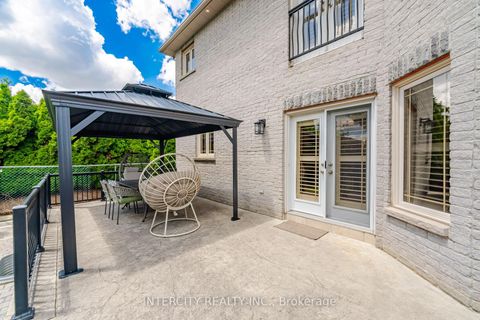 Photo 39 at 25 Lockheed Boulevard, Humber Heights, Toronto