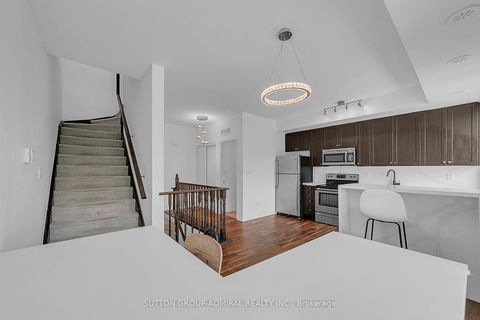 Photo 14 at 305 - 639 Lawrence Avenue, Lawrence, Toronto