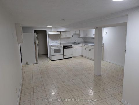 Photo 15 at 119 Major Street, University, Toronto