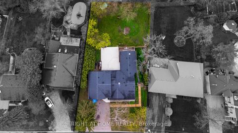 Photo 2 at 120 Wright Street, Mill Pond, Richmond Hill