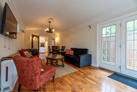 Photo 7 at 120 Wright Street, Mill Pond, Richmond Hill