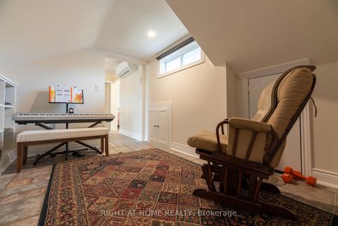 Photo 25 at 120 Wright Street, Mill Pond, Richmond Hill