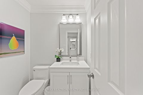 Photo 21 at 10 Millcreek Crescent, Brownridge, Vaughan
