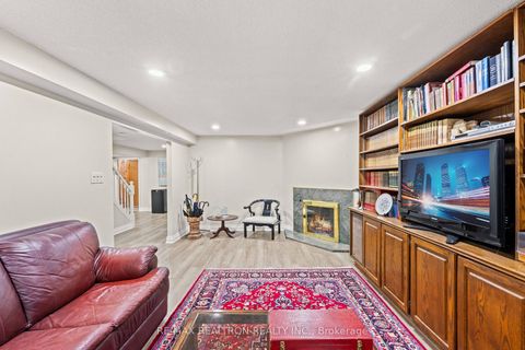 Photo 36 at 10 Millcreek Crescent, Brownridge, Vaughan