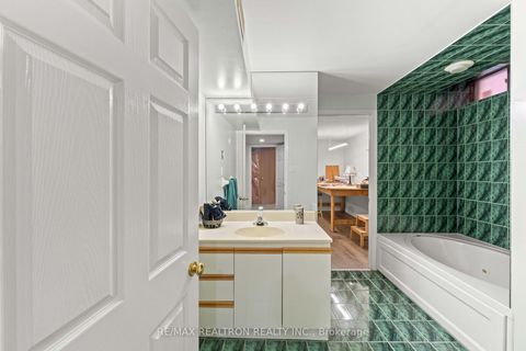 Photo 38 at 10 Millcreek Crescent, Brownridge, Vaughan