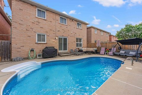 Photo 44 at 10 Millcreek Crescent, Brownridge, Vaughan