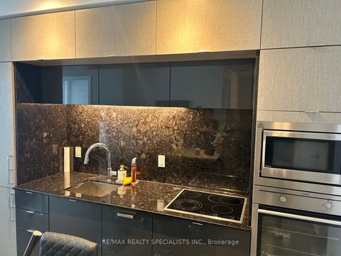 Photo 2 at 6001 - 10 York Street, Waterfront Communities C1, Toronto