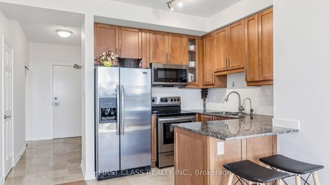 Photo 3 at 612 - 18 Holmes Avenue, Willowdale East, Toronto