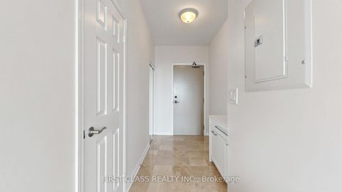 Photo 16 at 612 - 18 Holmes Avenue, Willowdale East, Toronto