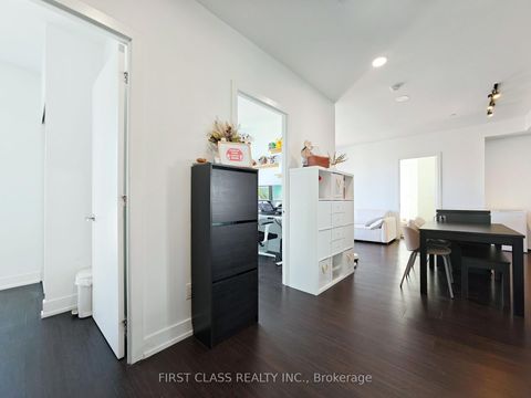 Photo 7 at 3611 - 7 Grenville Street, Bay Street Corridor, Toronto