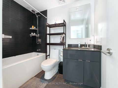Photo 9 at 3611 - 7 Grenville Street, Bay Street Corridor, Toronto