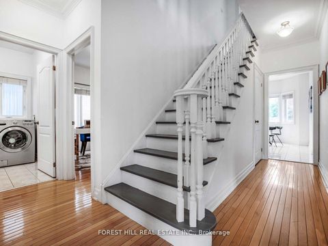 Photo 4 at 125 Spring Garden Avenue, Willowdale East, Toronto