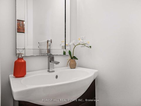 Photo 17 at 125 Spring Garden Avenue, Willowdale East, Toronto