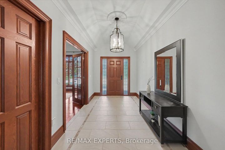 Photo 5 at 91 Napier Street, Kleinburg, Vaughan