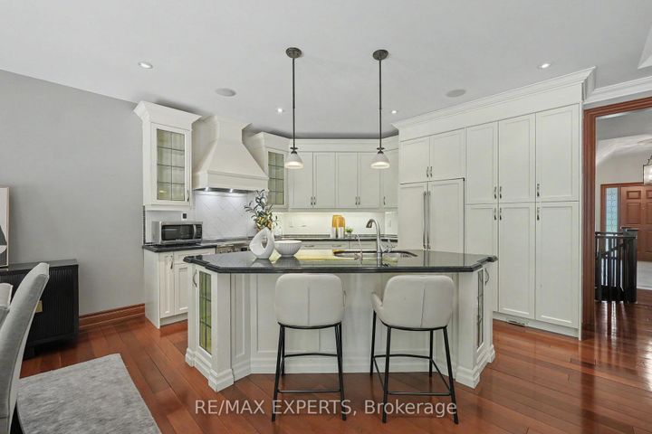 Photo 13 at 91 Napier Street, Kleinburg, Vaughan