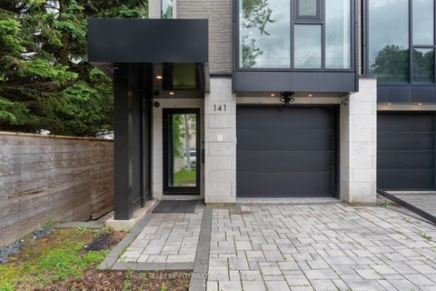 Photo 2 at 141 Chaplin Crescent, Forest Hill South, Toronto