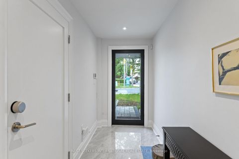 Photo 4 at 141 Chaplin Crescent, Forest Hill South, Toronto