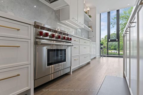 Photo 9 at 141 Chaplin Crescent, Forest Hill South, Toronto
