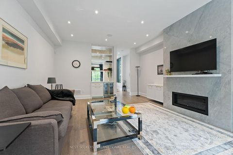 Photo 17 at 141 Chaplin Crescent, Forest Hill South, Toronto