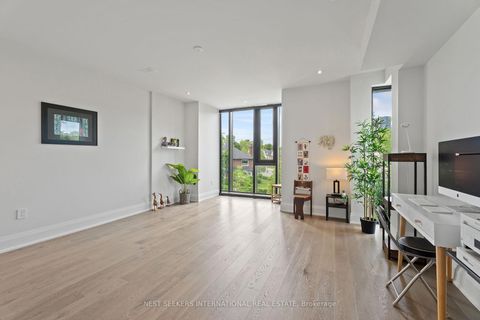 Photo 25 at 141 Chaplin Crescent, Forest Hill South, Toronto