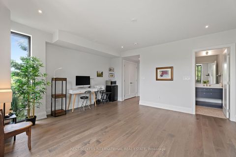 Photo 26 at 141 Chaplin Crescent, Forest Hill South, Toronto