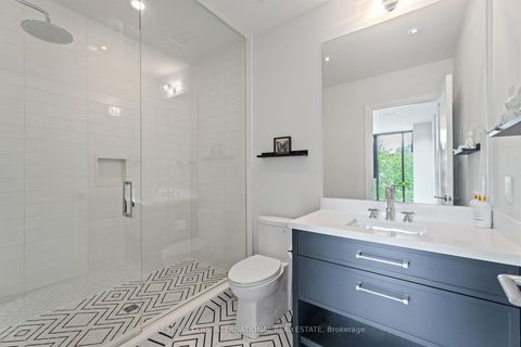 Photo 27 at 141 Chaplin Crescent, Forest Hill South, Toronto