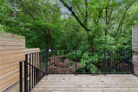 Photo 42 at 141 Chaplin Crescent, Forest Hill South, Toronto