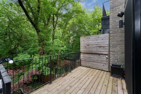 Photo 43 at 141 Chaplin Crescent, Forest Hill South, Toronto
