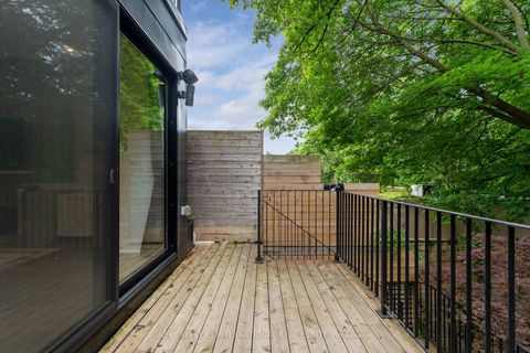 Photo 45 at 141 Chaplin Crescent, Forest Hill South, Toronto