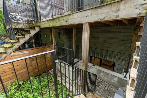 Photo 46 at 141 Chaplin Crescent, Forest Hill South, Toronto