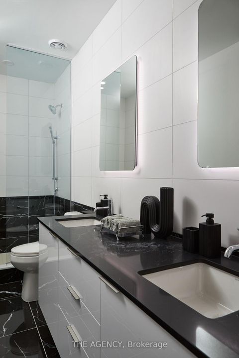 Photo 18 at PH03 - 327 King Street, Waterfront Communities C1, Toronto