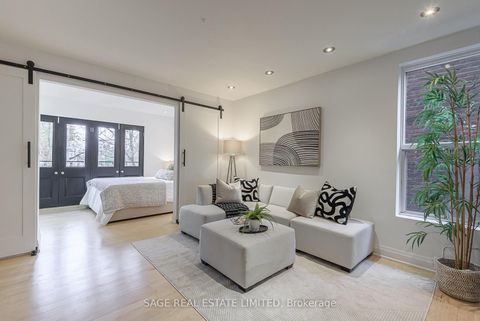 Photo 11 at 86 Dupont Street, Annex, Toronto